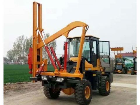 點(diǎn)擊查看詳細(xì)信息<br>標(biāo)題：打樁機(jī) 閱讀次數(shù)：3095