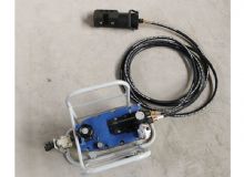 點(diǎn)擊查看詳細(xì)信息<br>標(biāo)題：錨索張拉機(jī)具 閱讀次數(shù)：1754